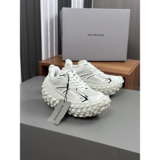 Balenciaga Low Shoes